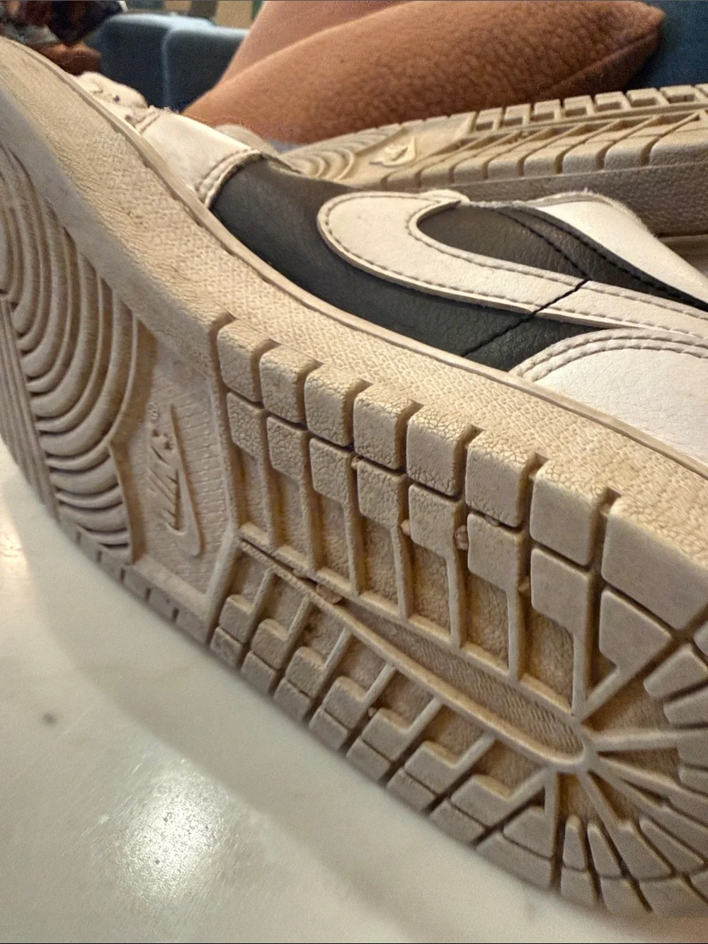 Nike low top